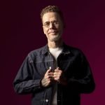 Nando Reis anuncia turnê que reúne clássicos da carreira, releituras e músicas inéditas