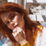 Elçin Sangu completa 41 anos; relembre a trajetória da estrela de Amor de Aluguel