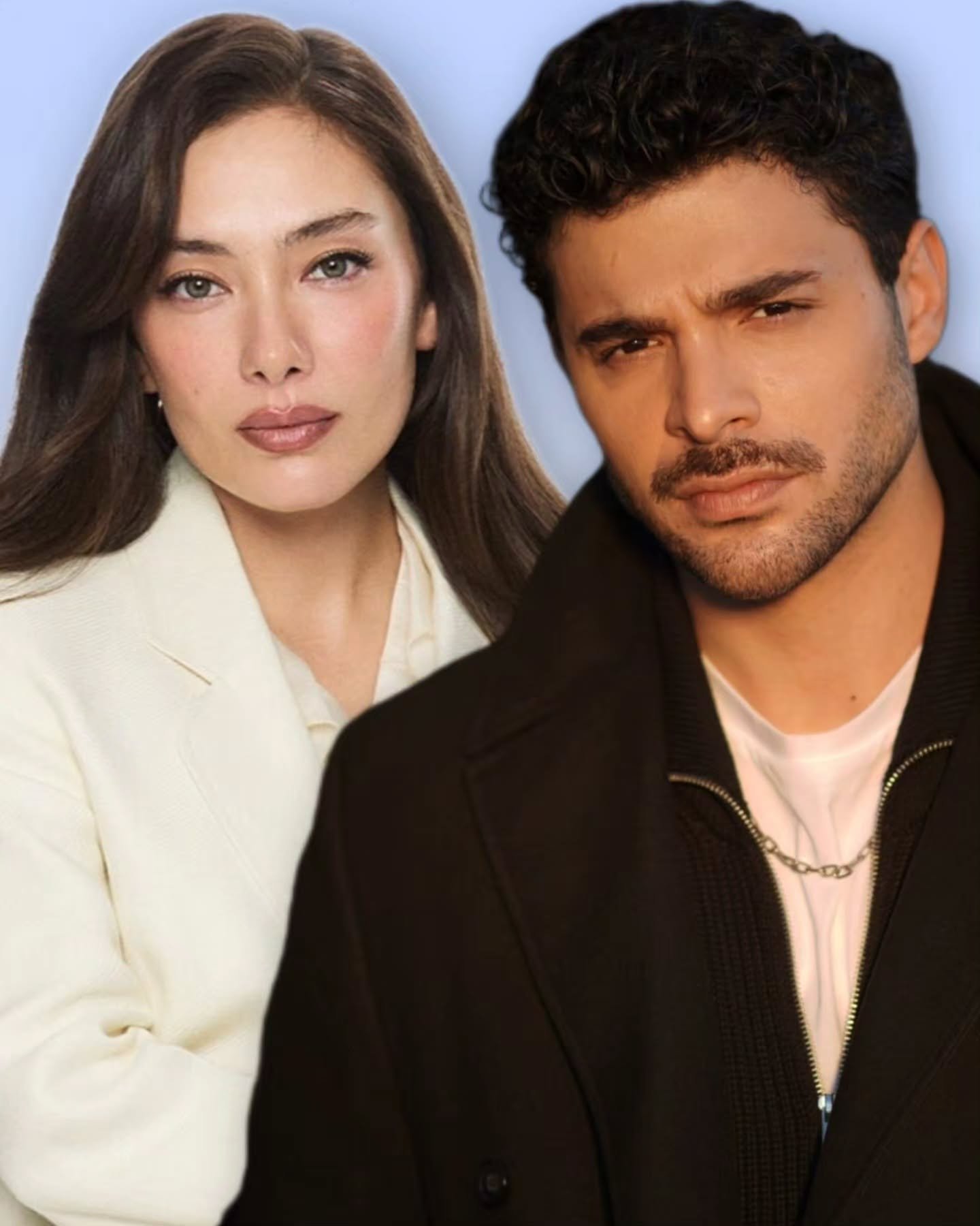 Neslihan Atagül posando enquanto usa um terninho branco, e ao lado Halit Özgür Sarı utilizando um casaco preto.