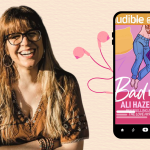 Ali Hazelwood anuncia Bad in Bed, novo romance em audiobook