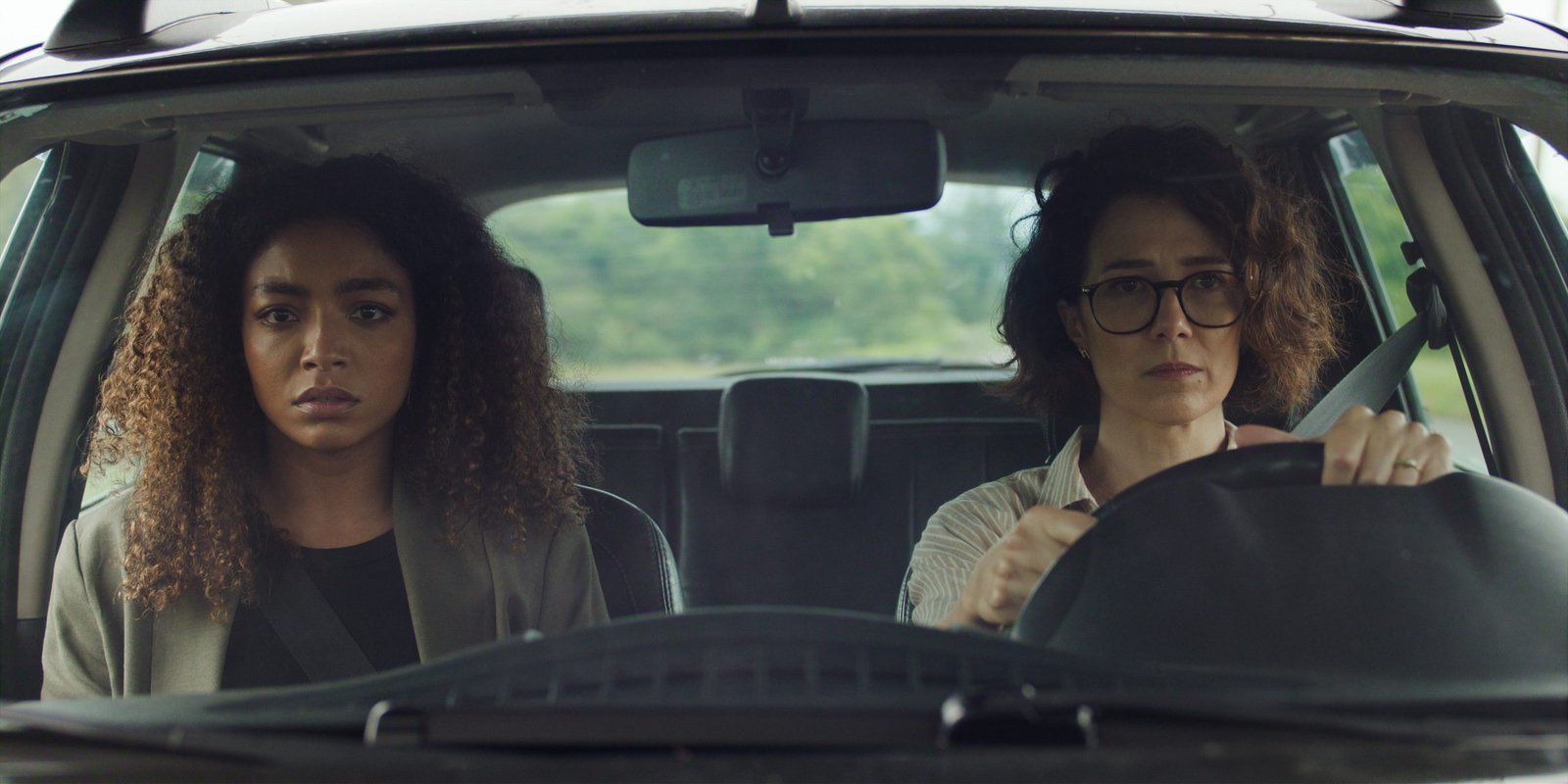 HABEAS CORPUS. Any Gabrielly as Marina, Marjorie Estiano as Inez Franco in Habeas Corpus. Cr. Courtes of Netflix © 2026