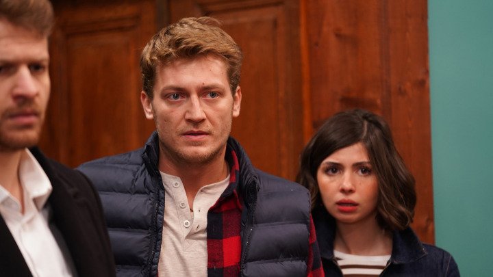 Elenco de Taşacak Bu Deniz